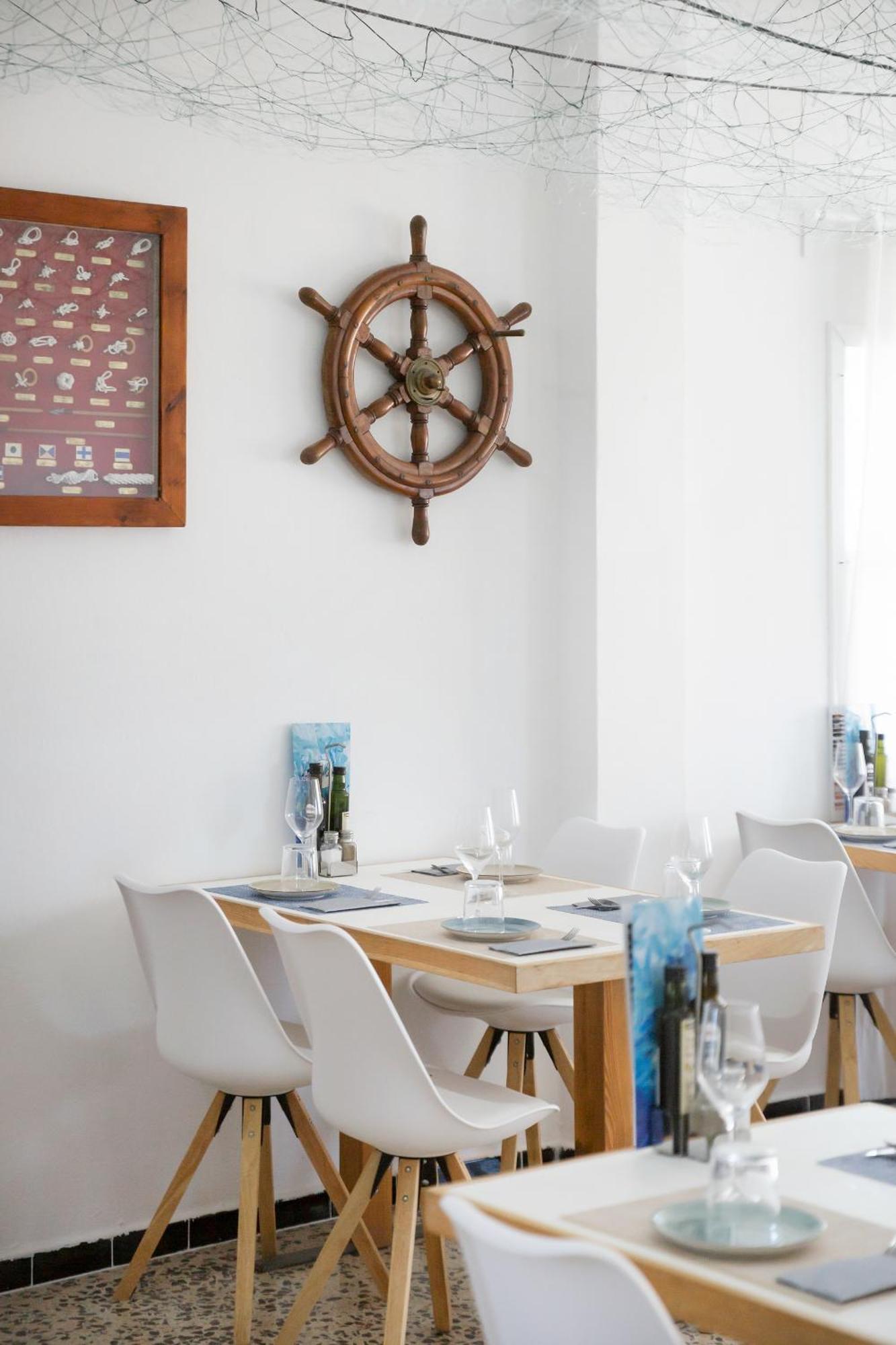 Pensión Hostal Cala Llombards
